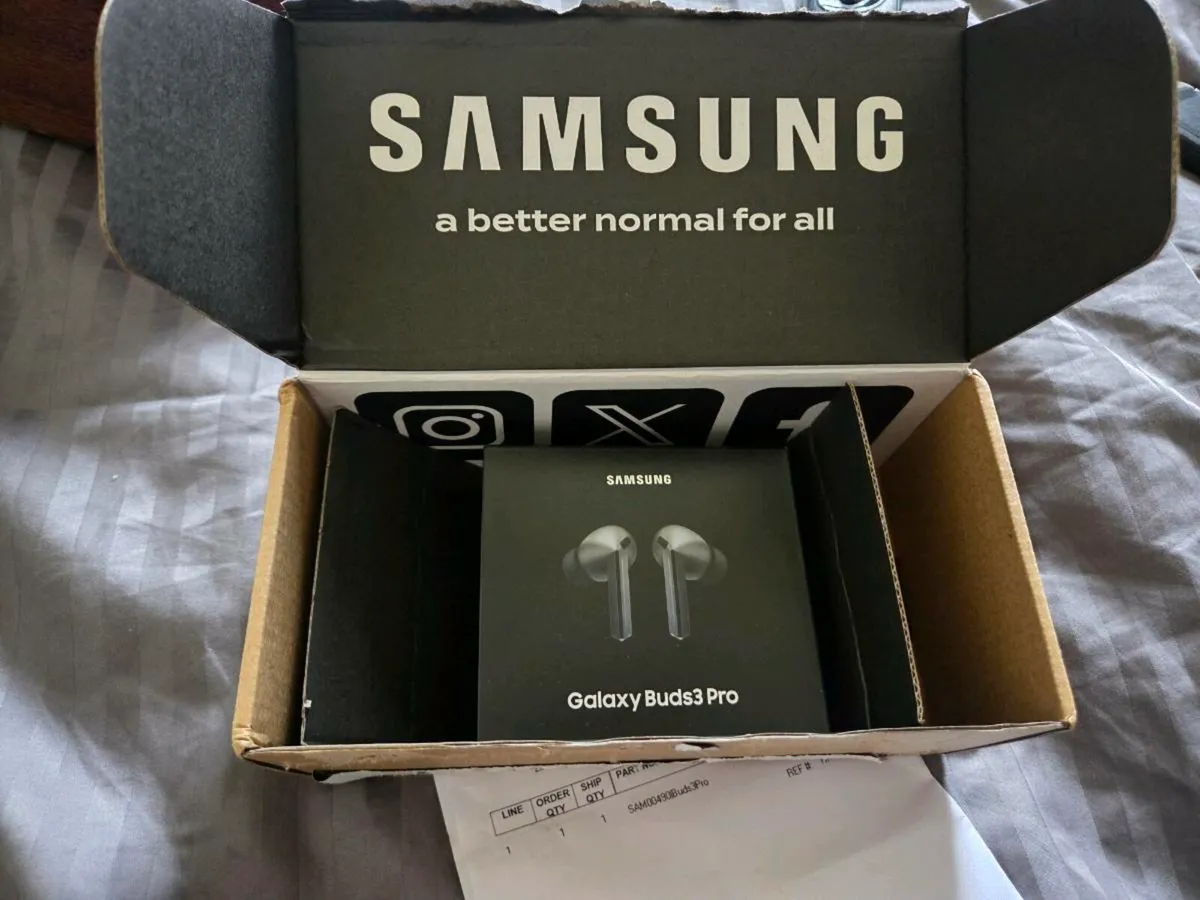 New Samsung Buds 3 Pro (worth 259) - Image 2