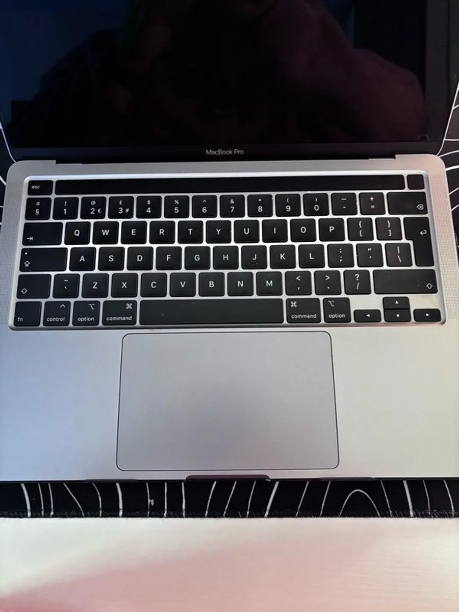 MacBook Pro 13-inch, 2020, Two Thunderbolt 3 ports - Image 4
