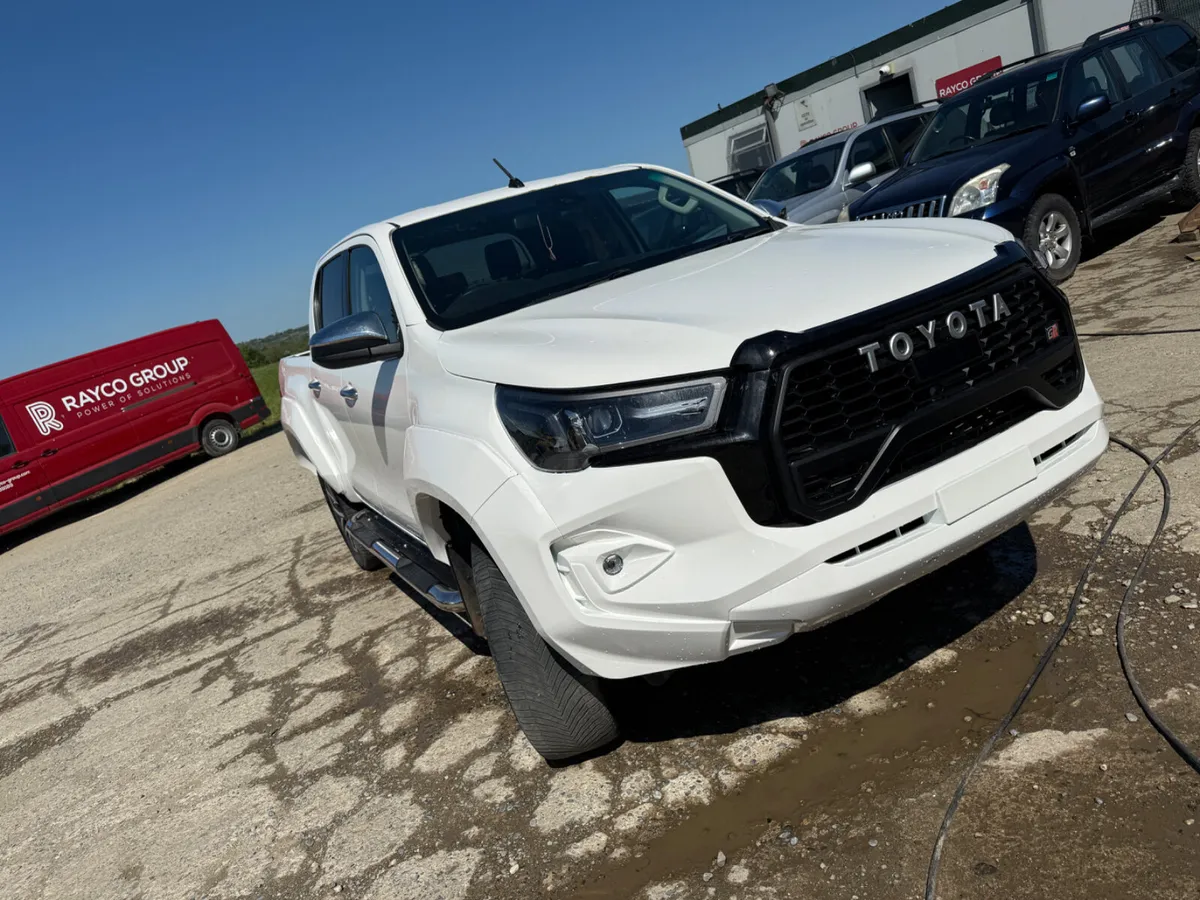 2019 TOYOTA HILUX GR INVINCIBLE - Image 4