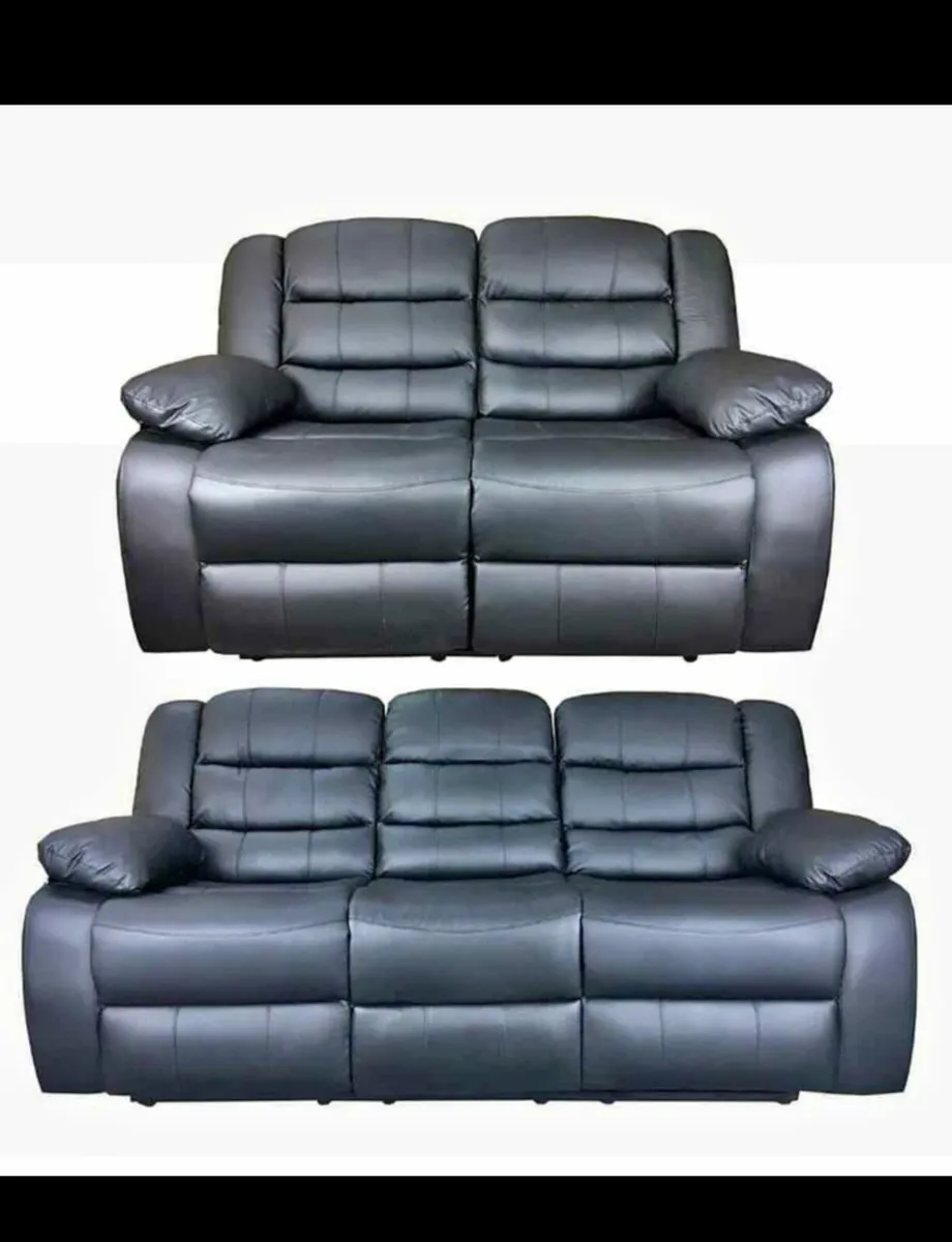 "Lovely leather Corner Couch- Belfast" - Image 1