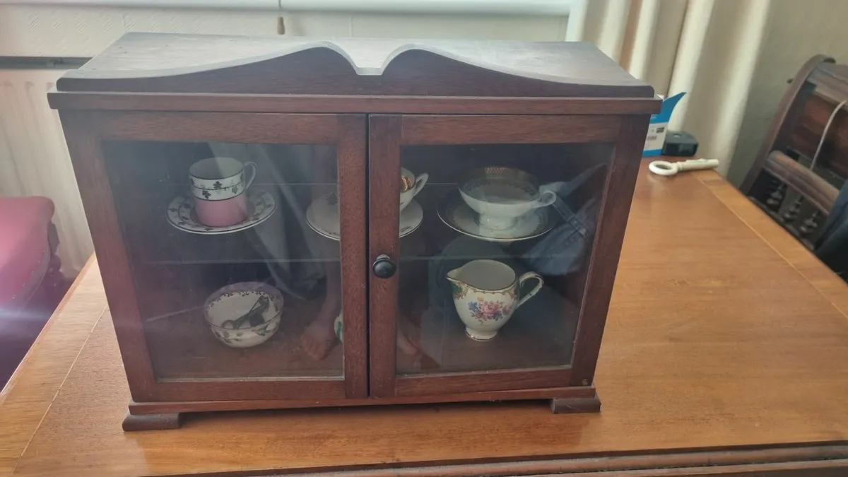 Antique display cabinet - Image 1