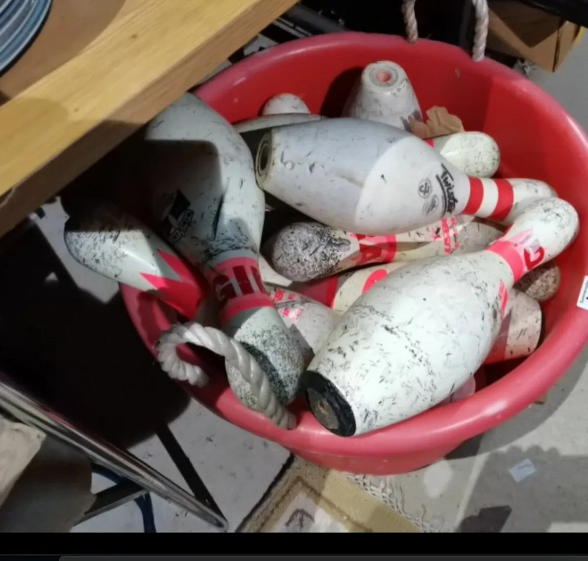 10 Bowling Pins,