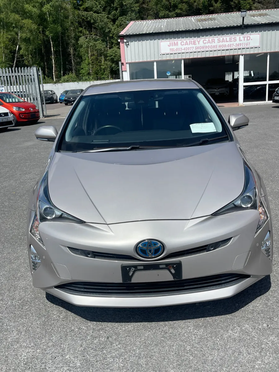Toyota Prius 2017-2 - Image 2