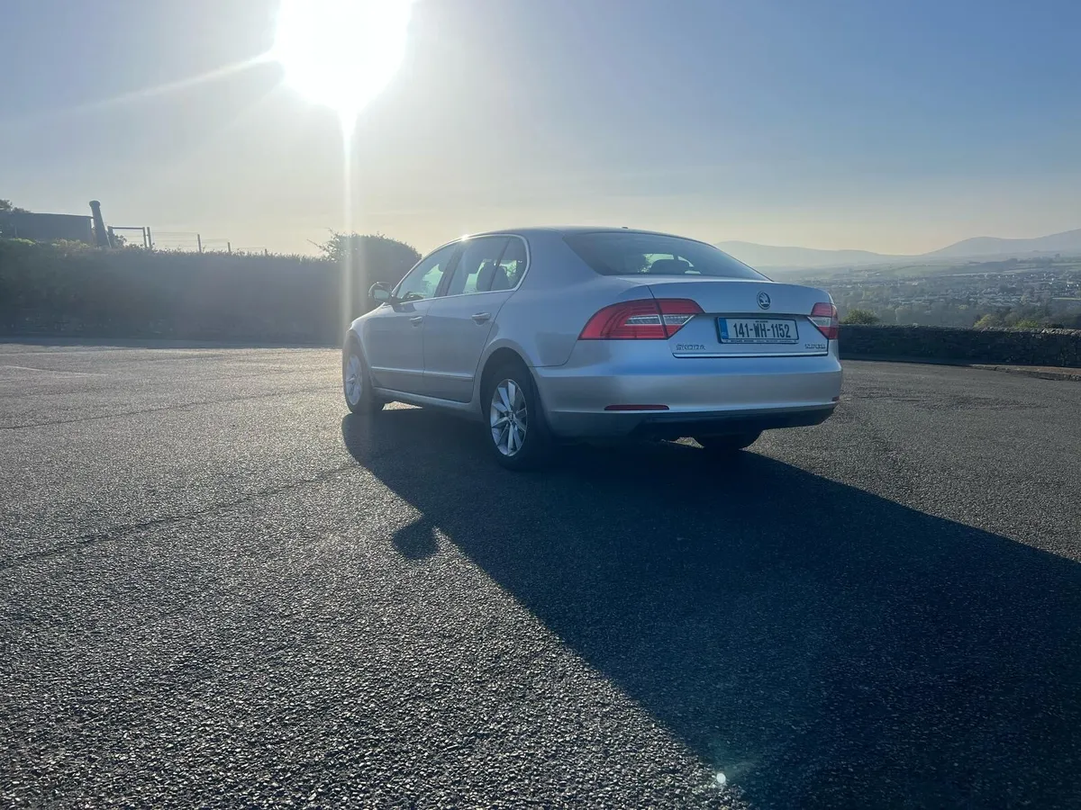 Skoda Superb - Image 4