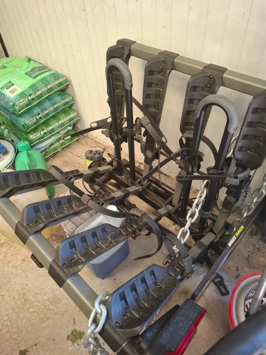Bicycle rack for 4 bikes. - Image 2