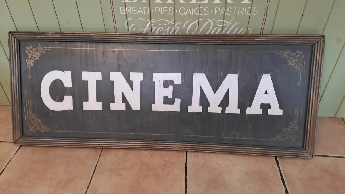 Large vintage style wooden cinema sign - Image 1