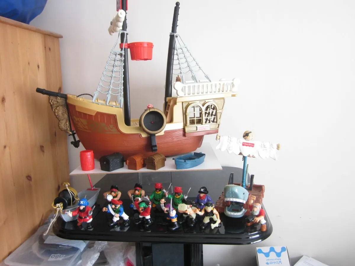 1994 FisherPrice Great Adventures PirateShip 77043 - Image 1