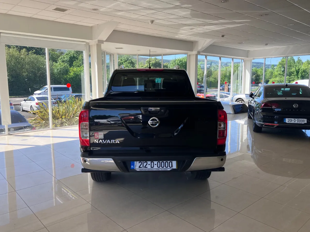 Nissan Navara 2021 TEKNA  2.3DCI  5 SEATER CREWCAB - Image 2