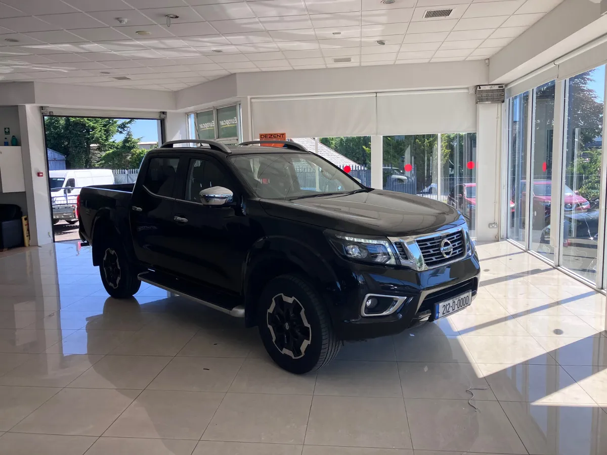 Nissan Navara 2021 TEKNA  2.3DCI  5 SEATER CREWCAB - Image 1