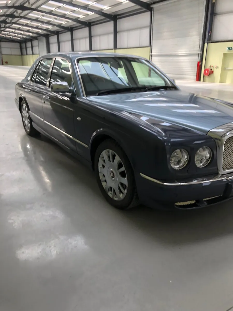 Bentley 2006 - Image 1