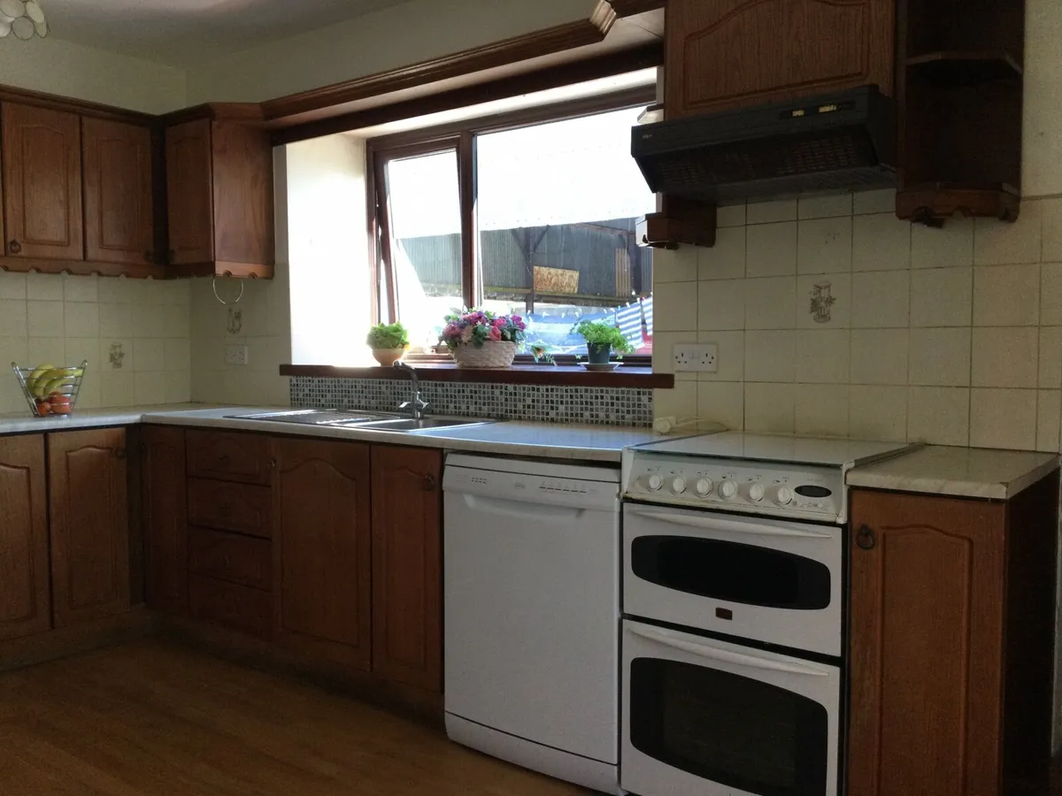 Kitchen - Image 2