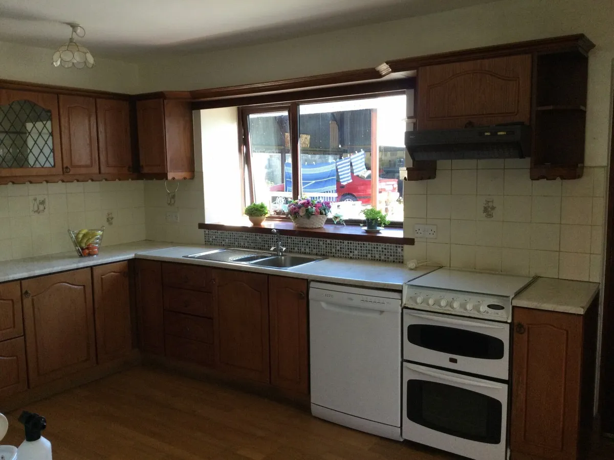Kitchen - Image 4