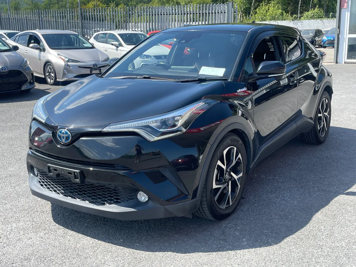2017-2 Toyota C-HR - Image 3