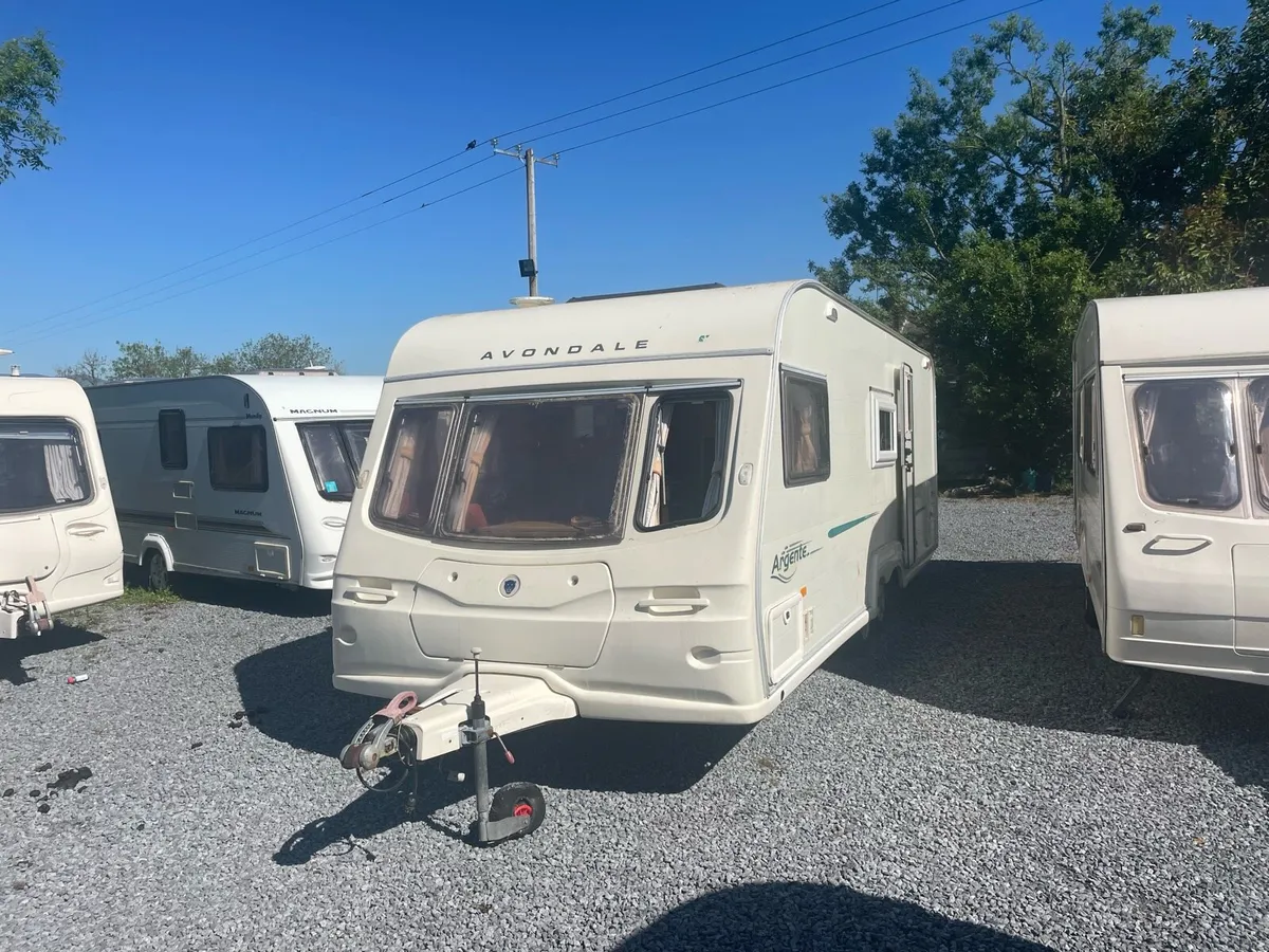 6 birth caravan - Image 1