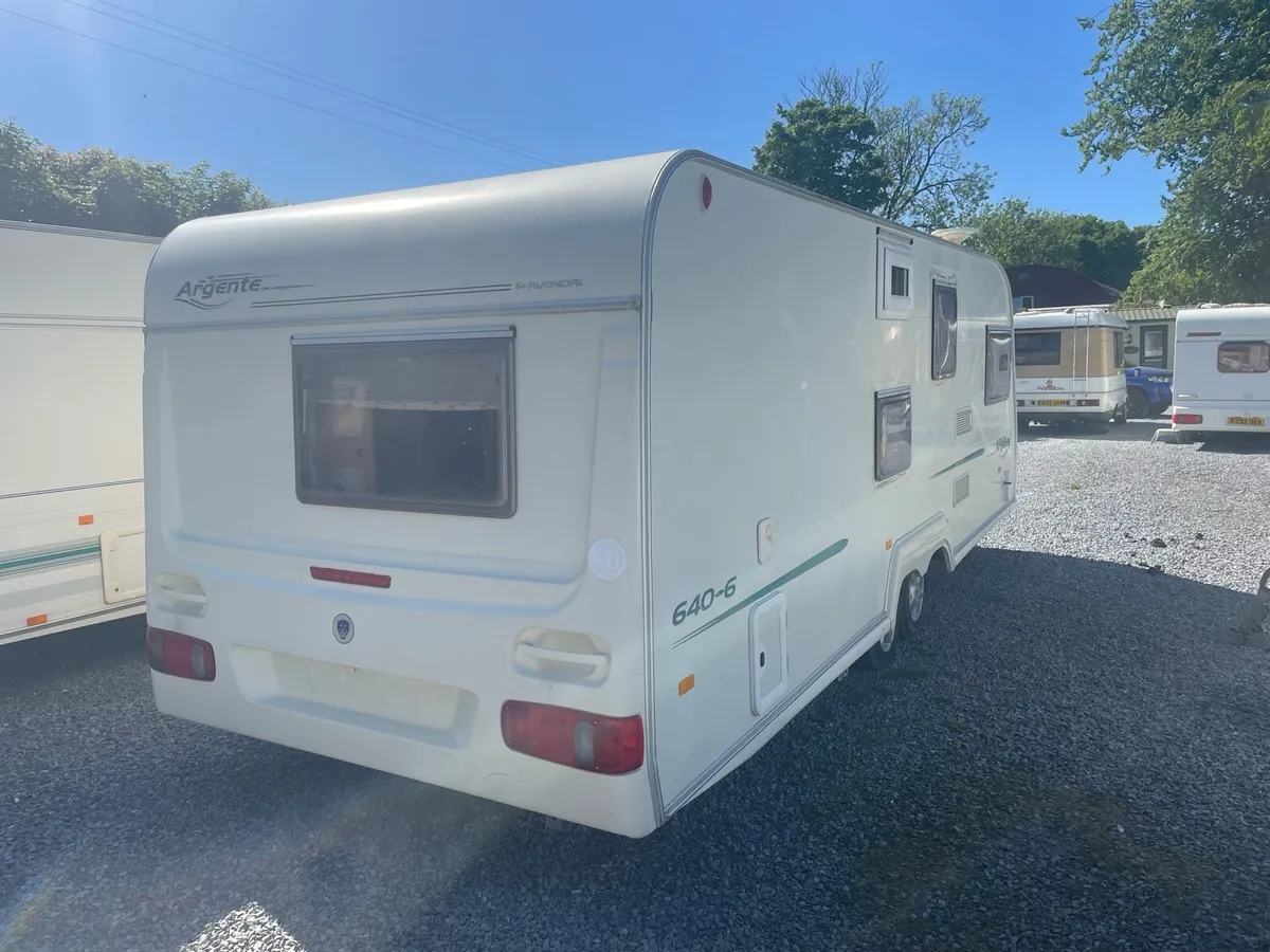 6 birth caravan - Image 3