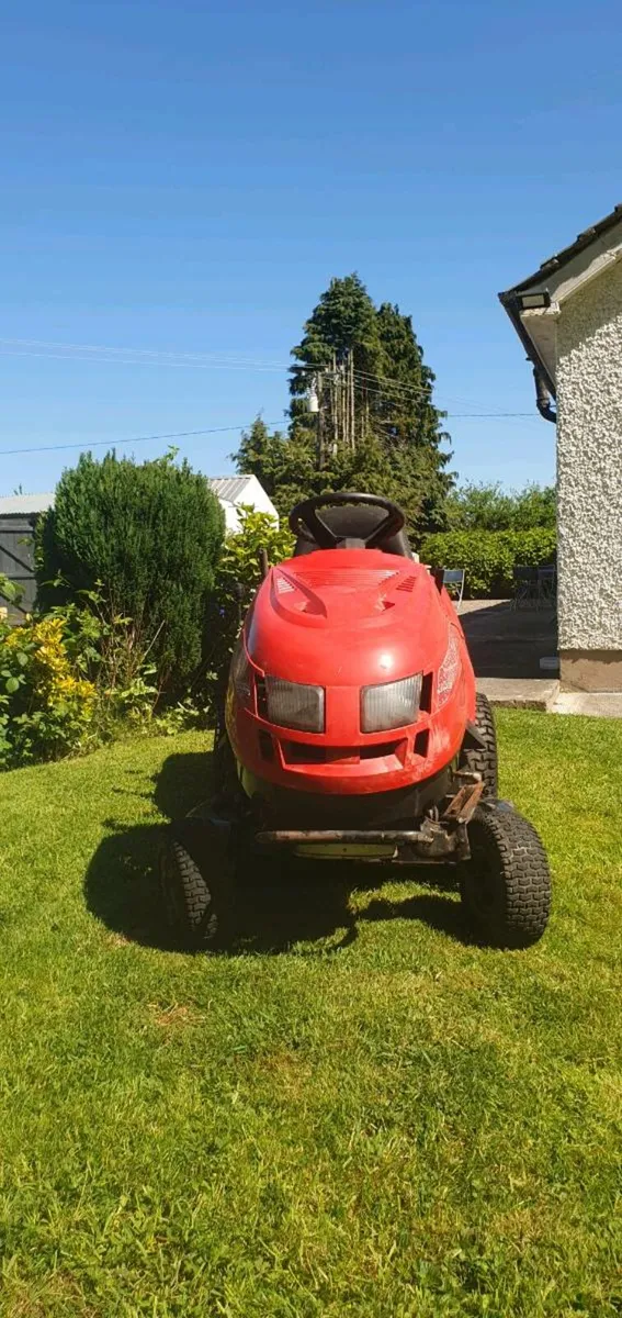 Ride On Lawnmower - Image 1