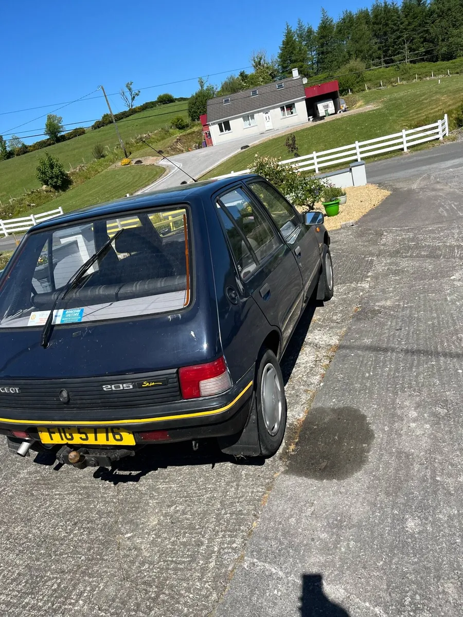 Peugeot 205 - Image 4
