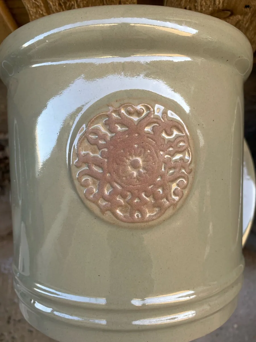 Ceramic garden planter - Image 1