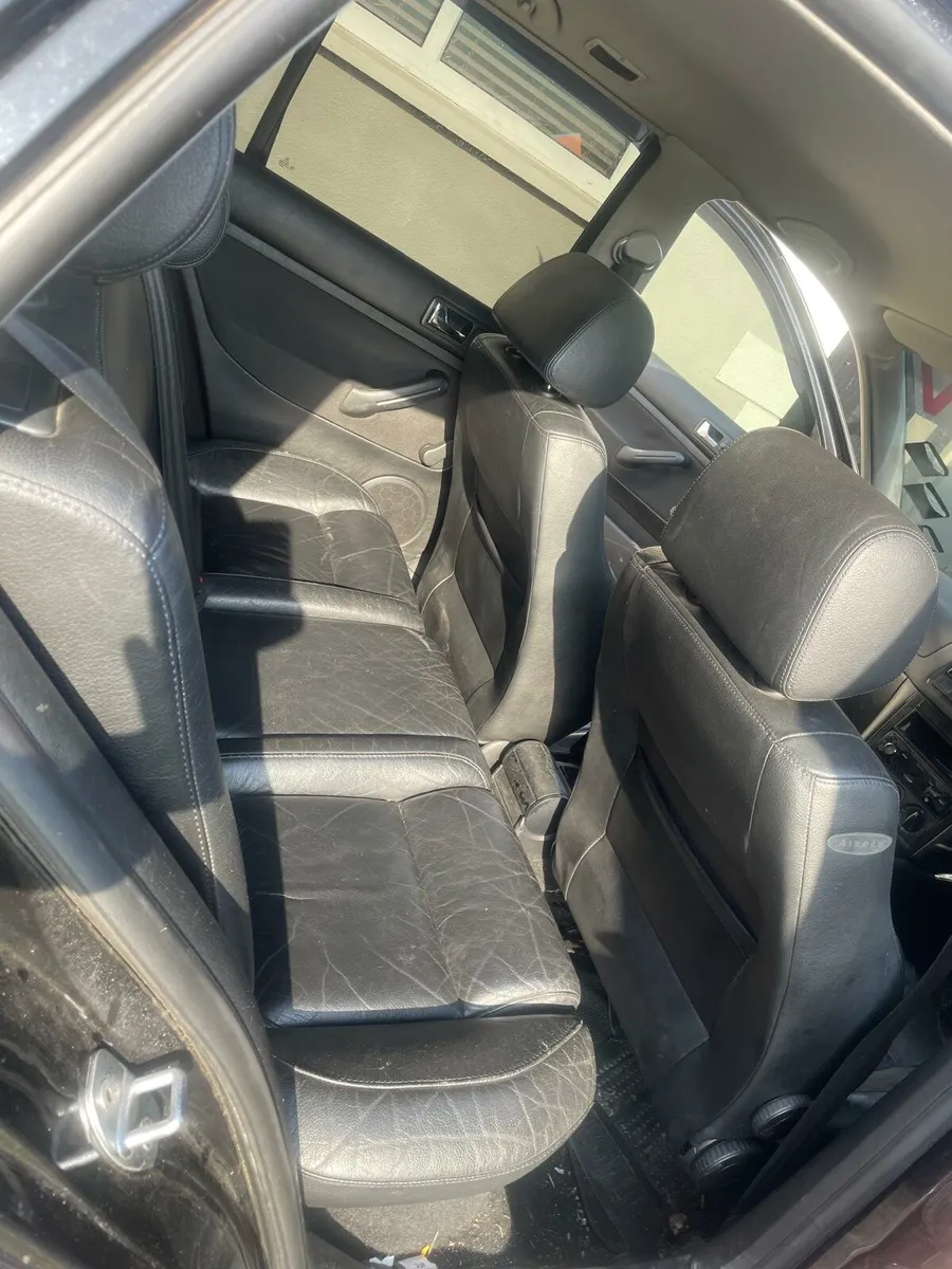 Volkswagen Gold Mk4 - Image 3