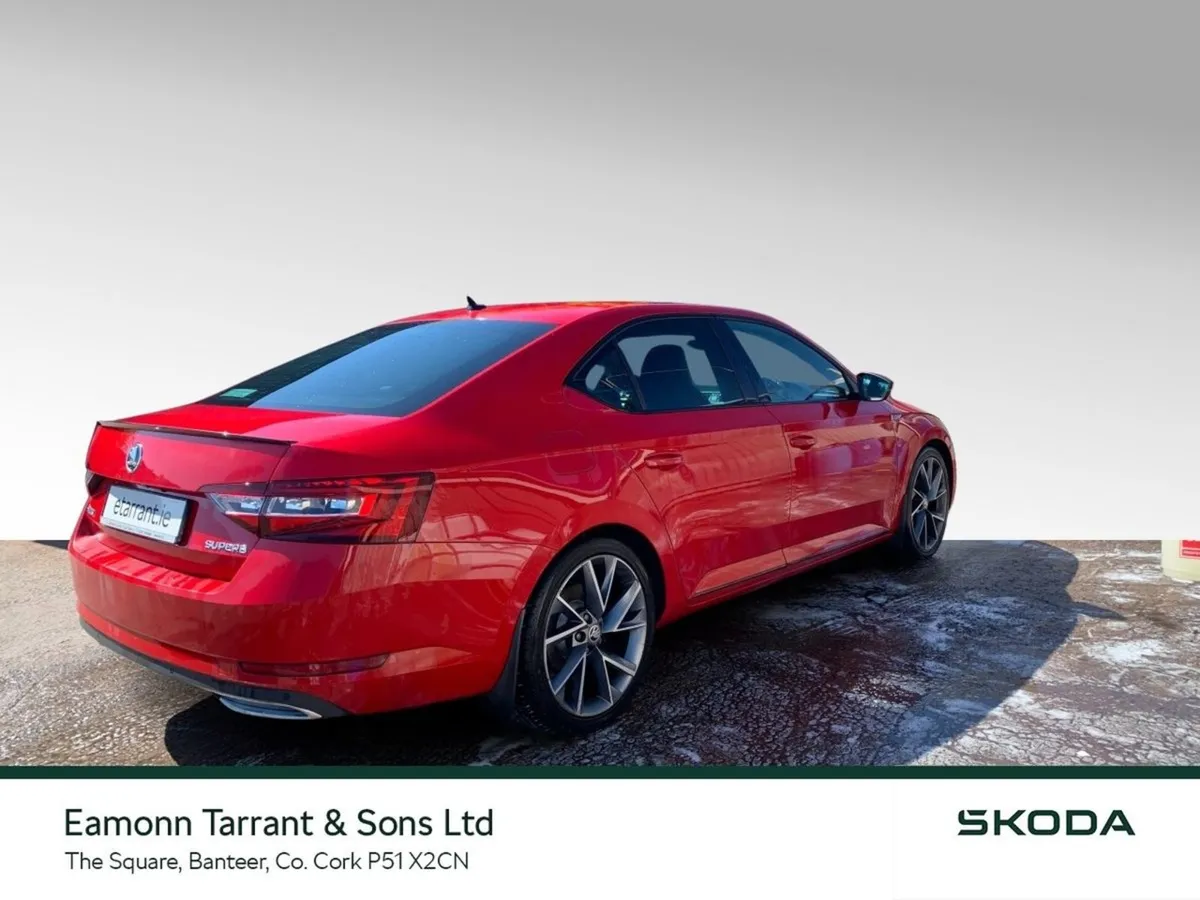 Skoda Superb 2.0 TDI 150bhp DSG Sportline - Image 3