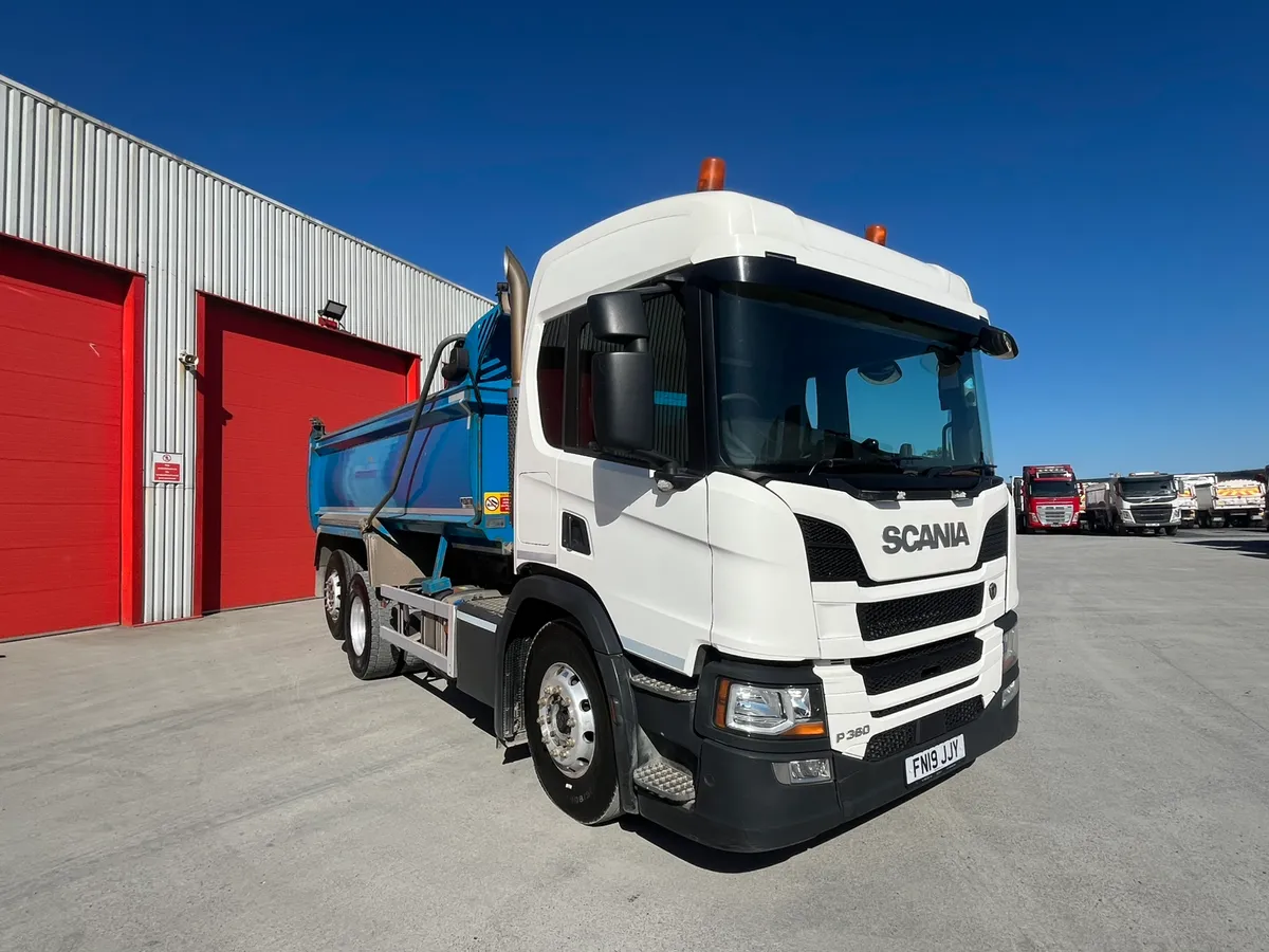 2019 Scania P360 XT 6x2 - Image 2