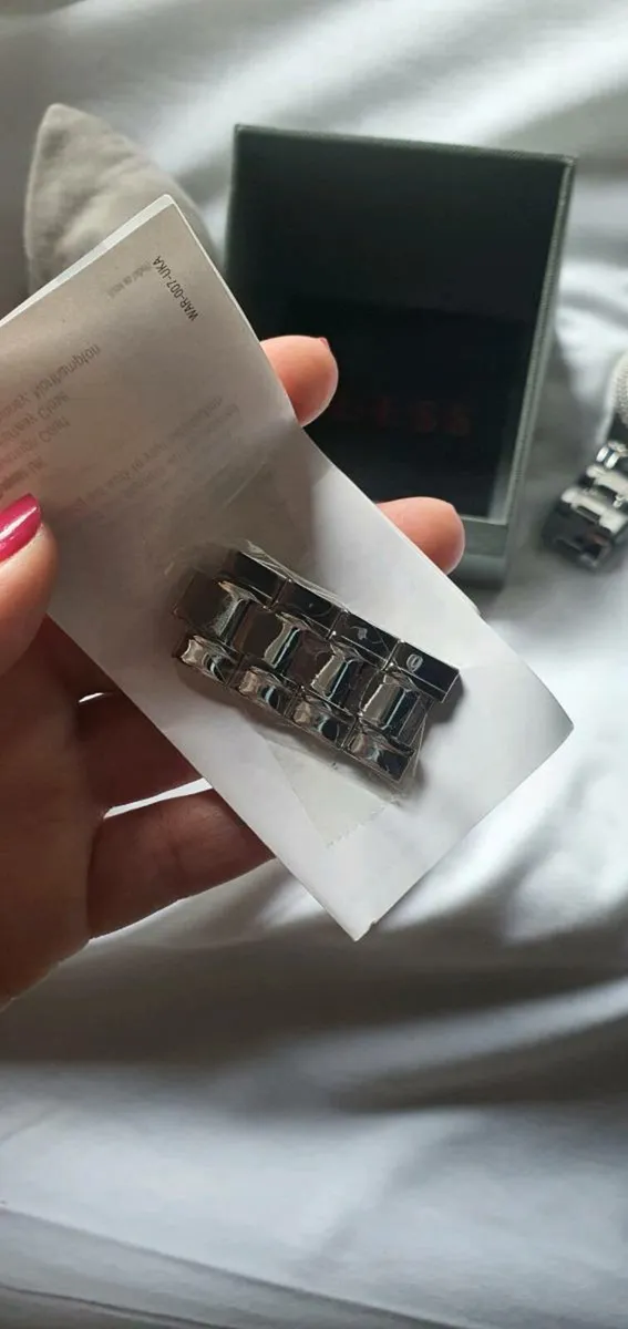 Guess Ladies Watch - Image 3