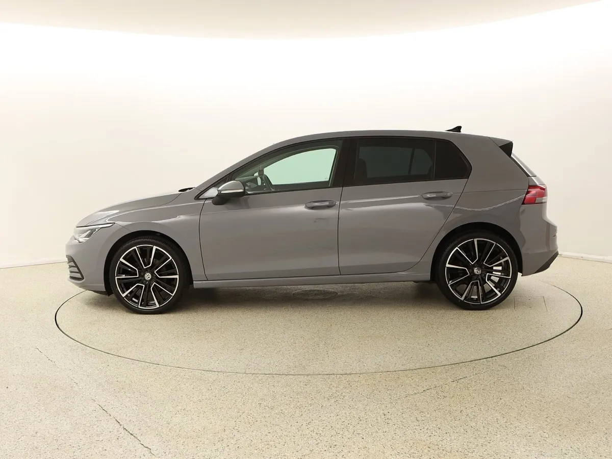 2022 VOLKSWAGEN GOLF LIFE 2.0 TDI 115 BHP - Image 4
