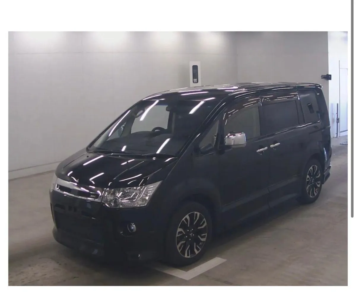For Sale: 2015 Mitsubishi Delica D:5 Roadest G Pow - Image 2
