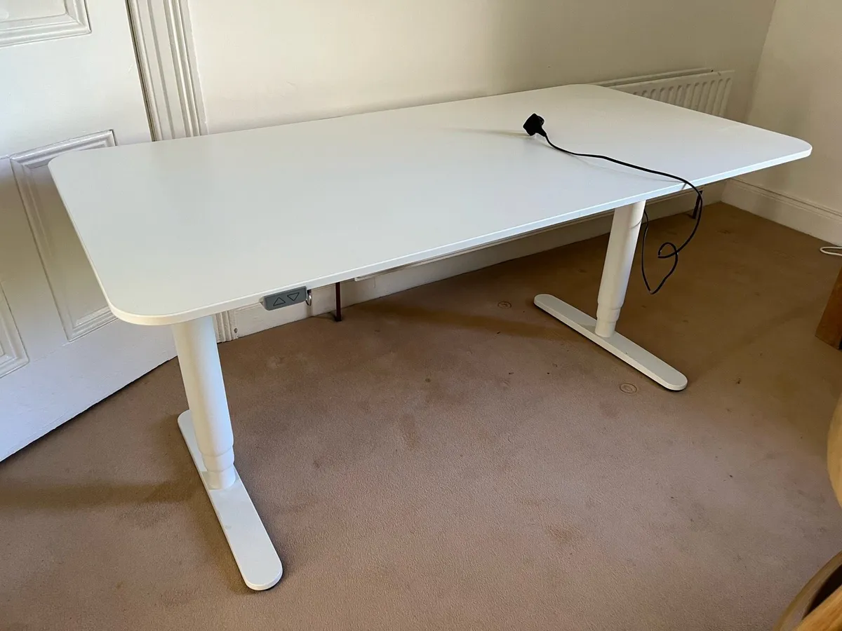Height adjustable desk - Image 1