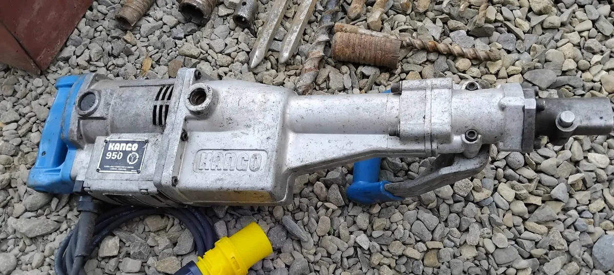 Kango 950 2 Mode Drill/Breaker 110v - Image 2
