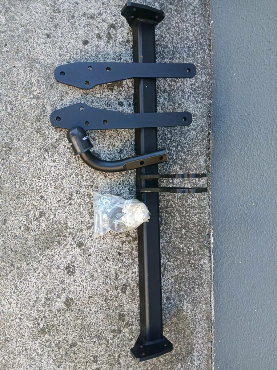 2012 tow hitch for passatt cc - Image 2
