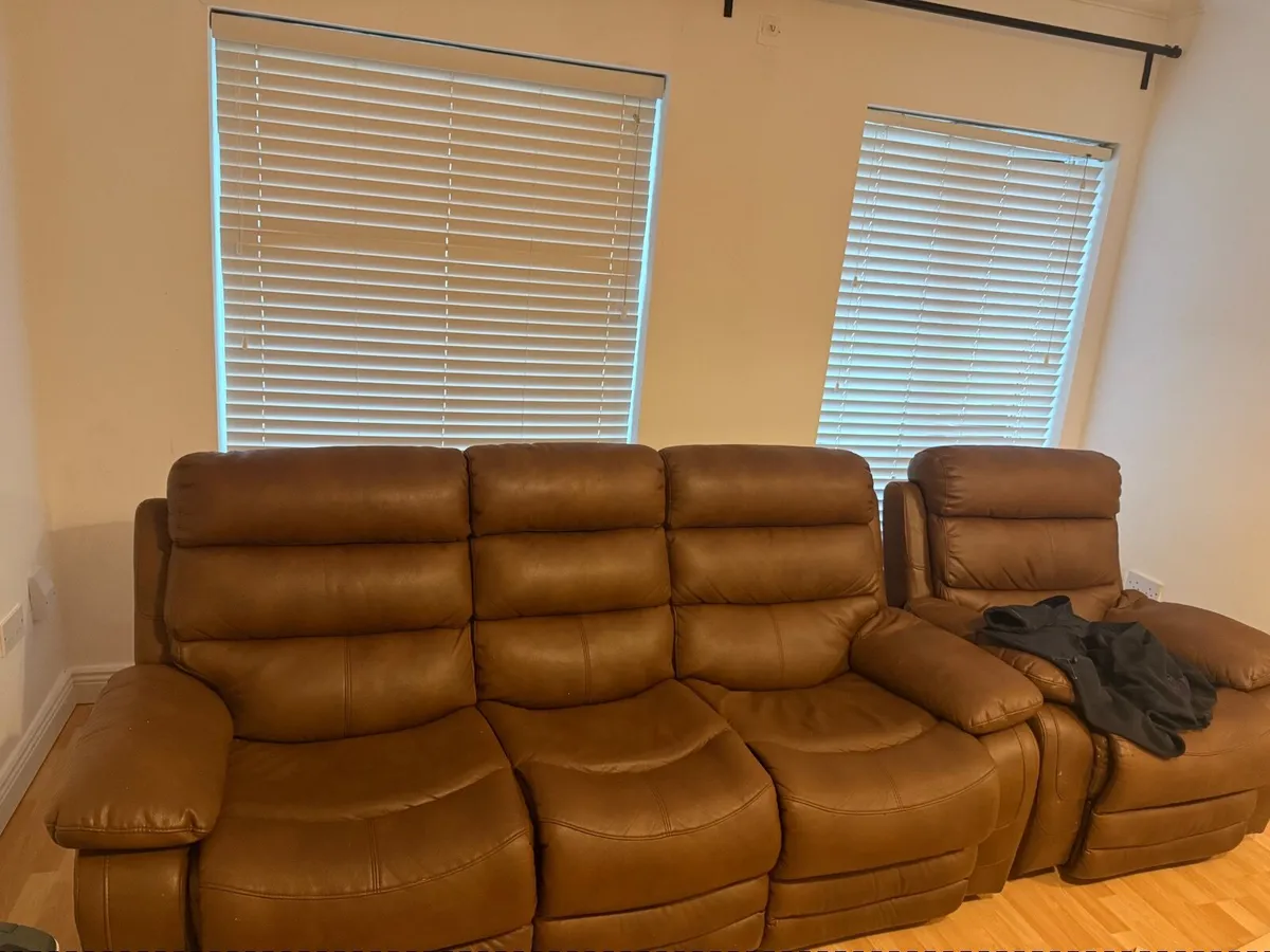 Faux leather sofa with recliner - 3 + 1 seater