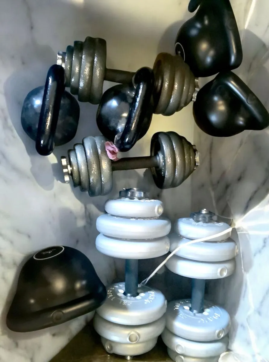 Weights selling as a lot only - Image 1