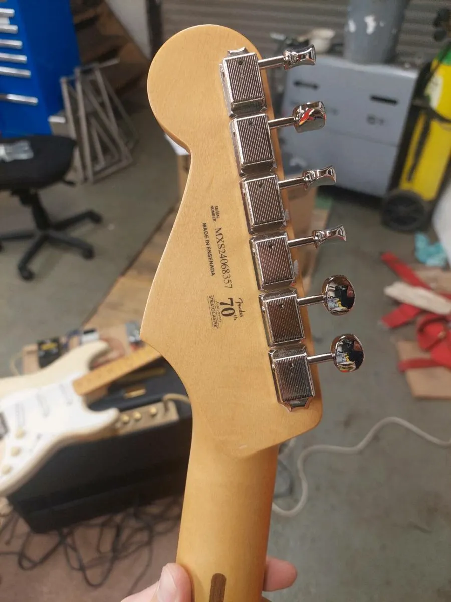 Fender stratocaster neck (brand new player series) - Image 3