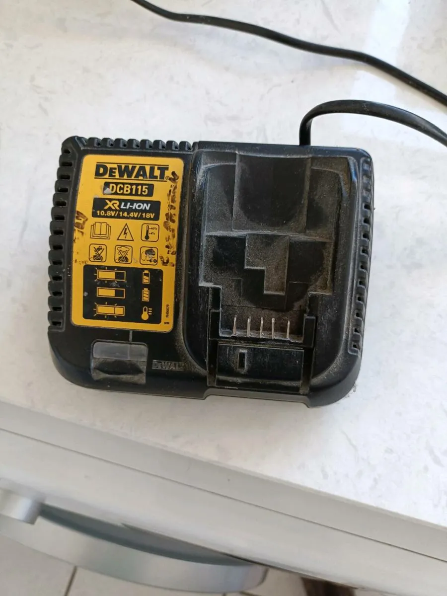 DeWalt nail guns - Image 2