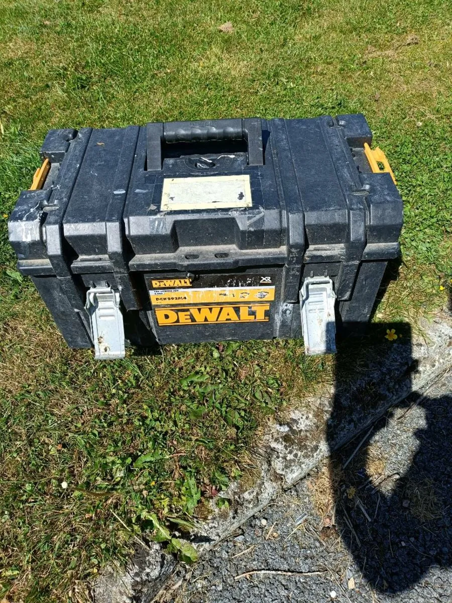 DeWalt nail guns - Image 4