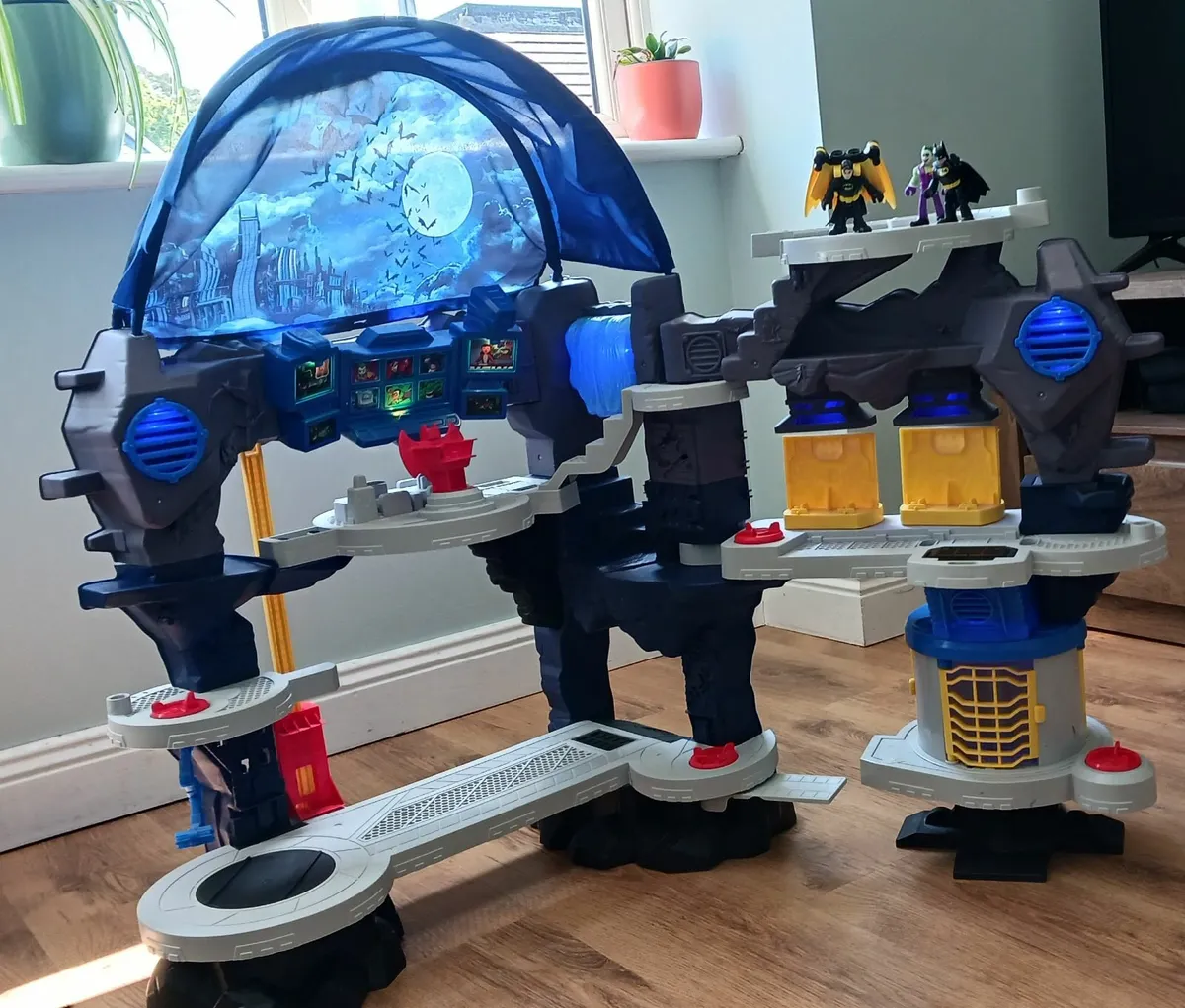Batcave - Image 1