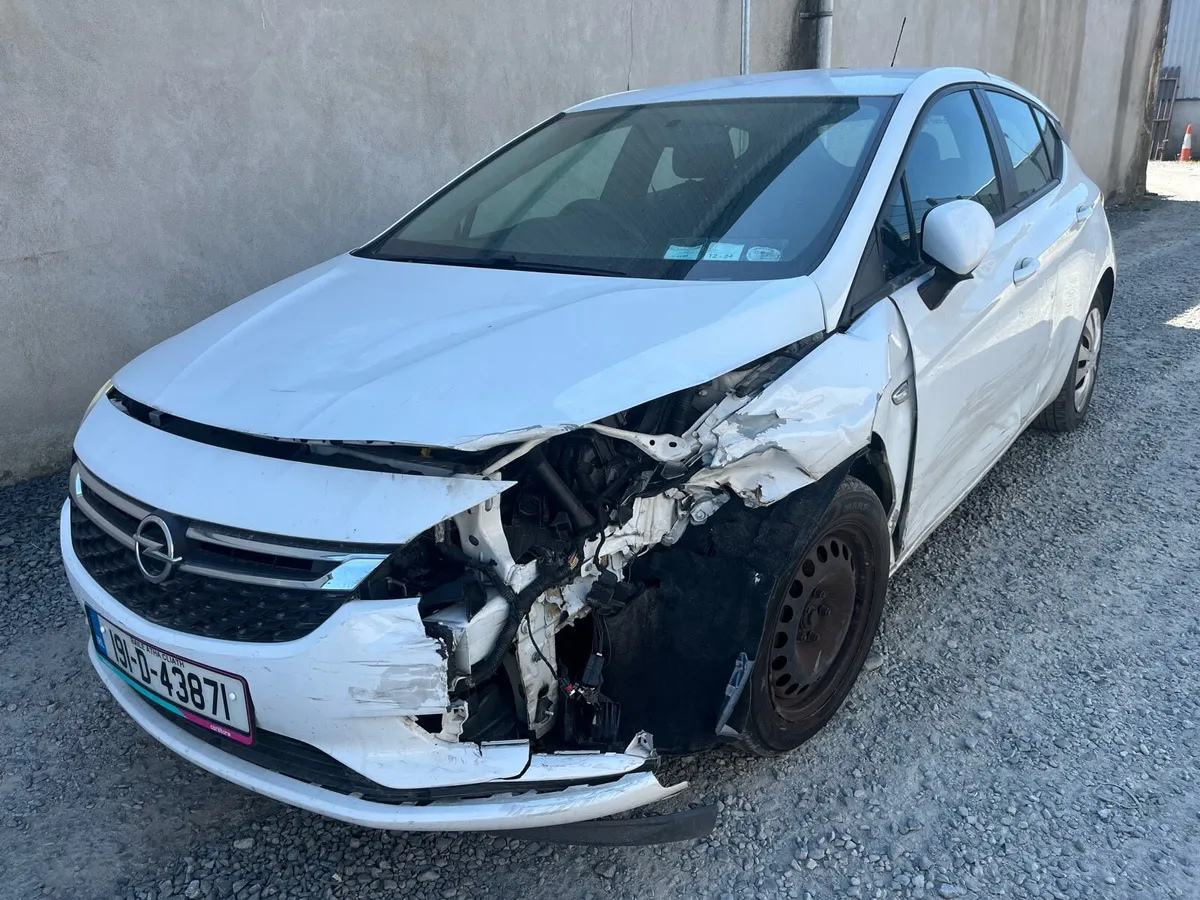191 Opel Astra 1.0 petrol - Image 2