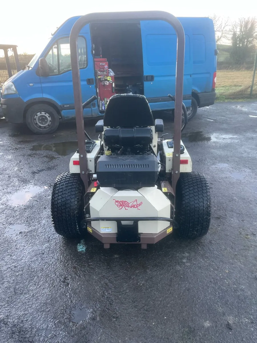 Grasshopper mowers - Image 3