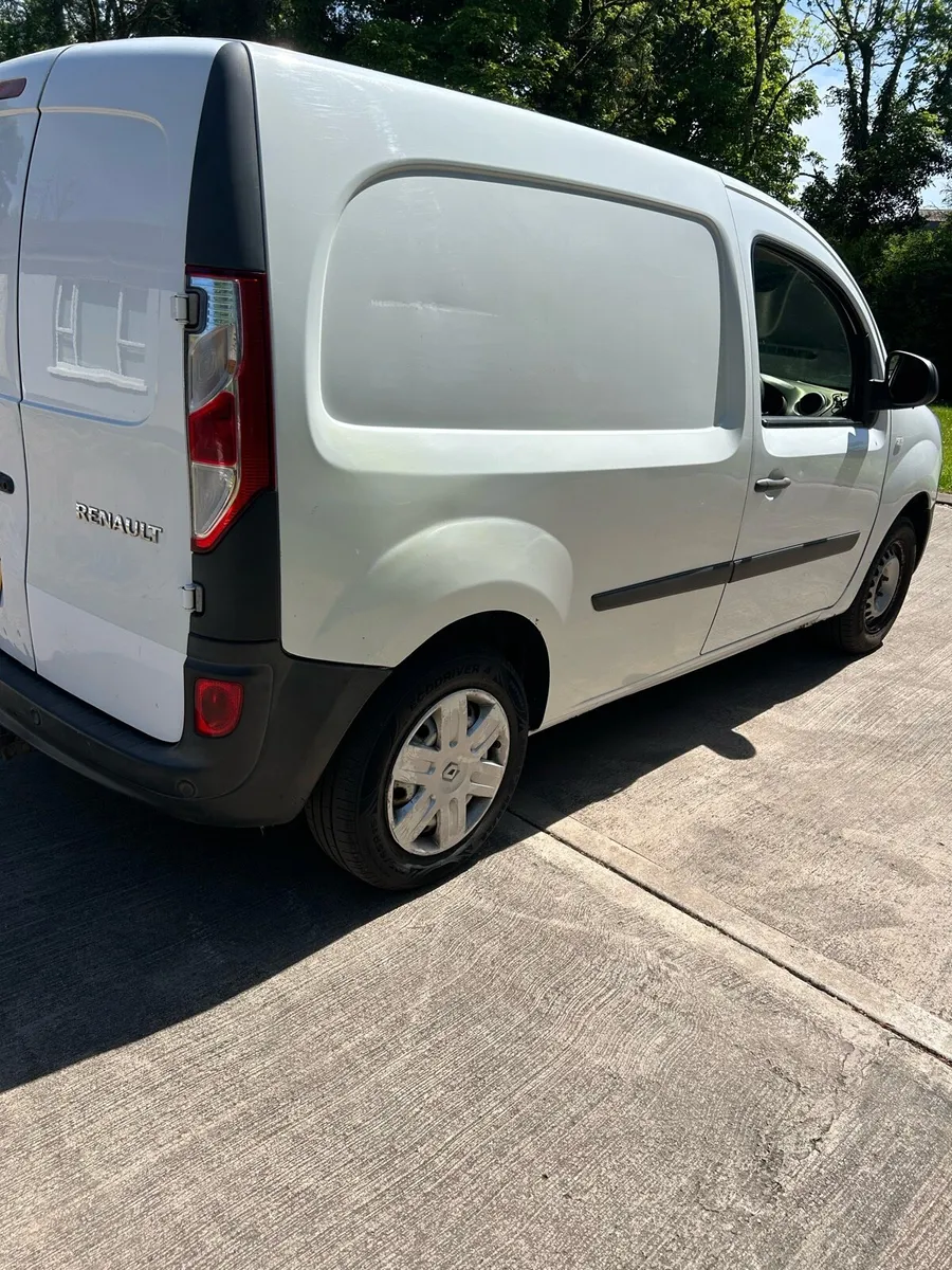2014 Renault Kangoo - Image 1