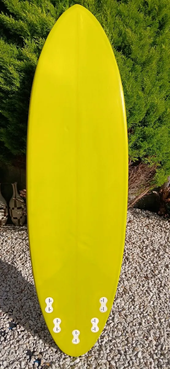 Surfboard 6ft"3 rounded pin tail - Image 2