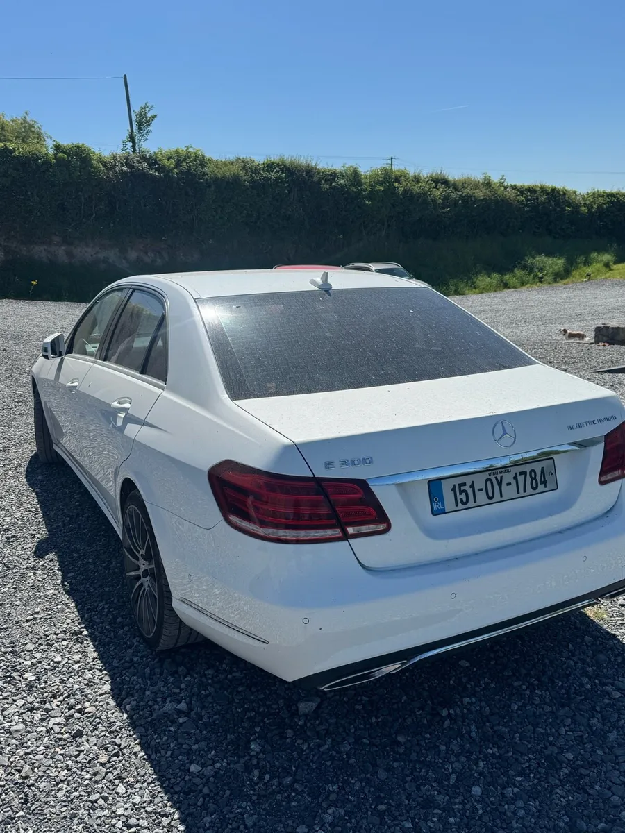 Mercedes E220 2015 diesel - Image 4