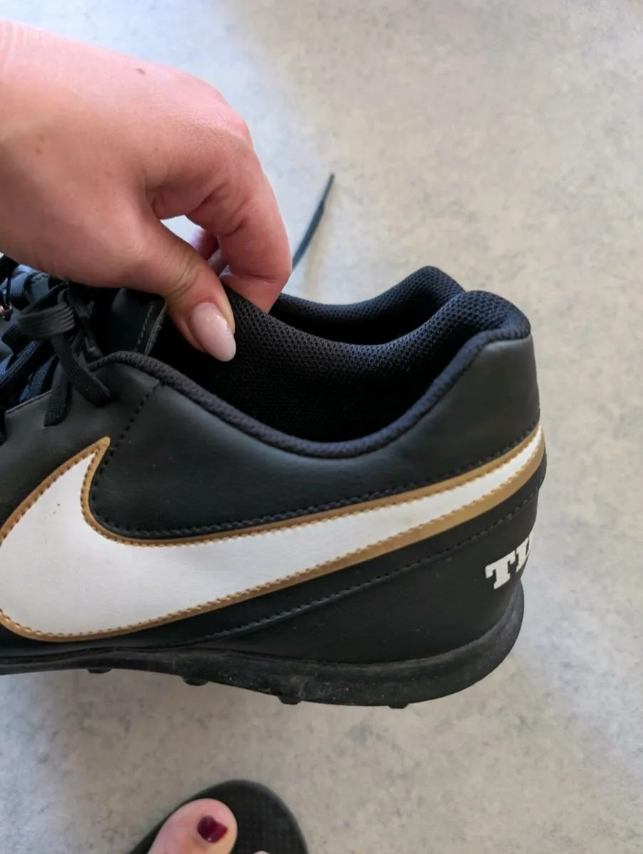 Nike Tiempo Uk11 - Image 4