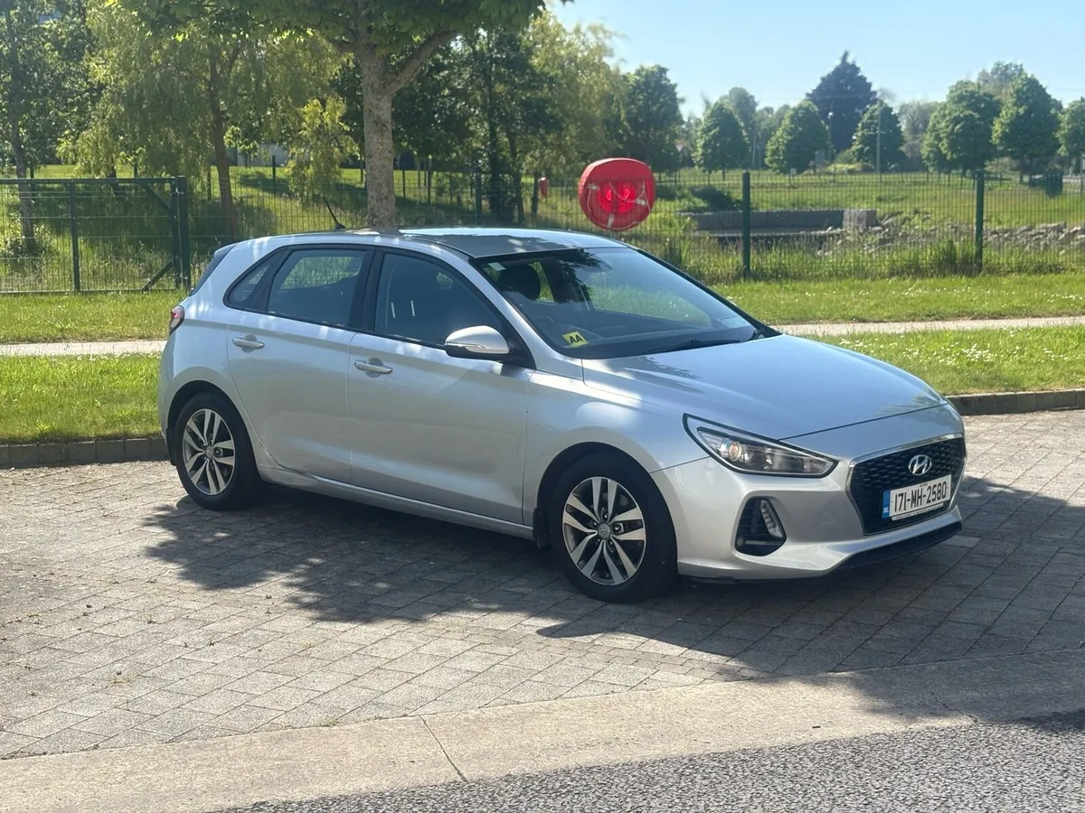 2017 Hyundai i30 1.6 diesel nct 03/27 tax 05/25 - Image 2