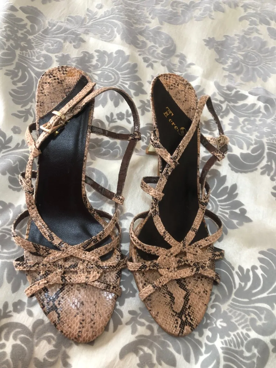 Ladies stunning shoes size 5 €10 - Image 1