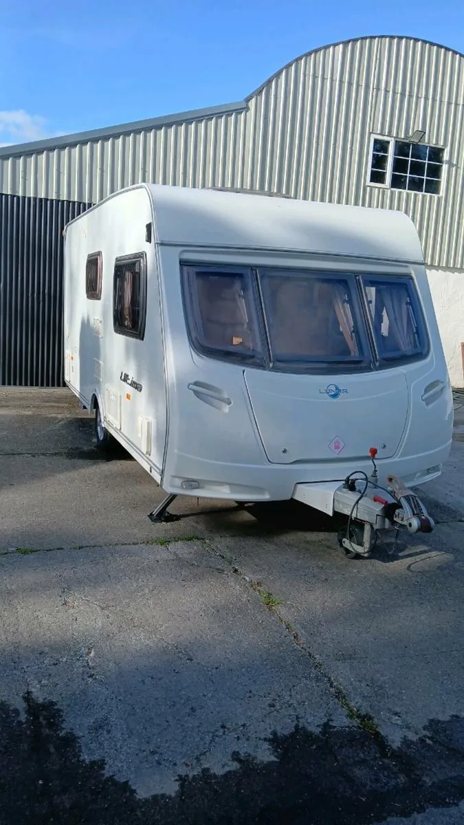 Caravan for sale in  excellent condition - Image 3