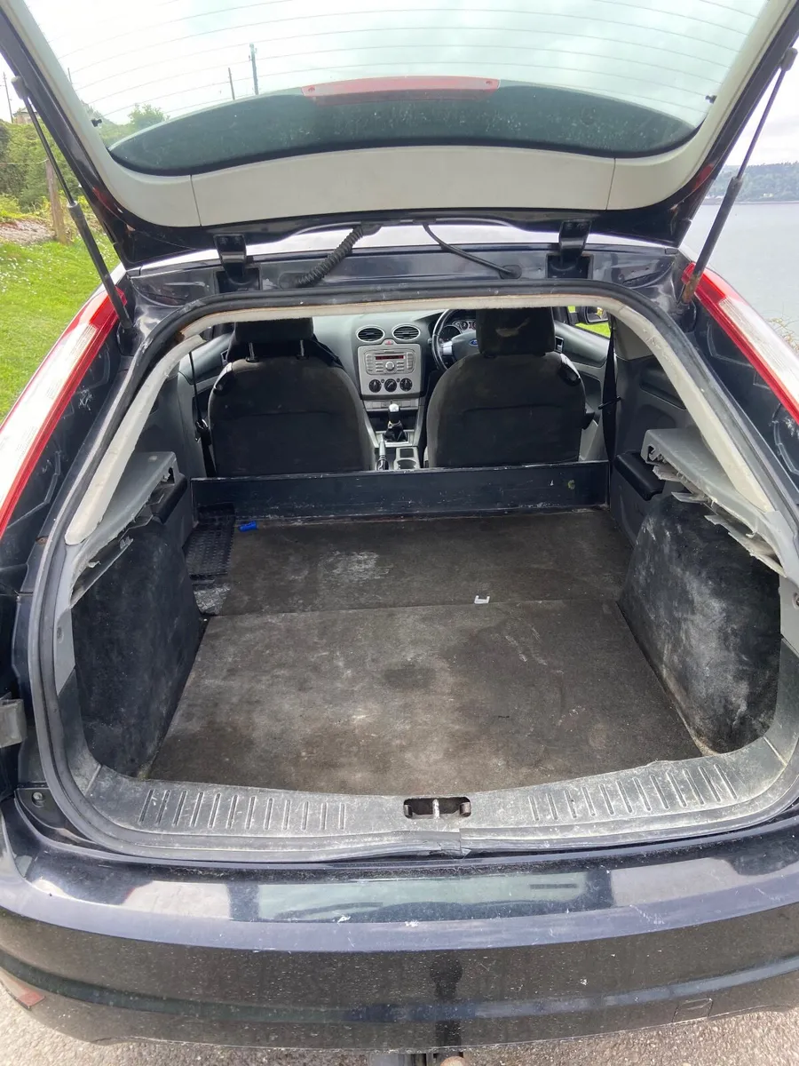 Ford Focus 2008 - Image 2