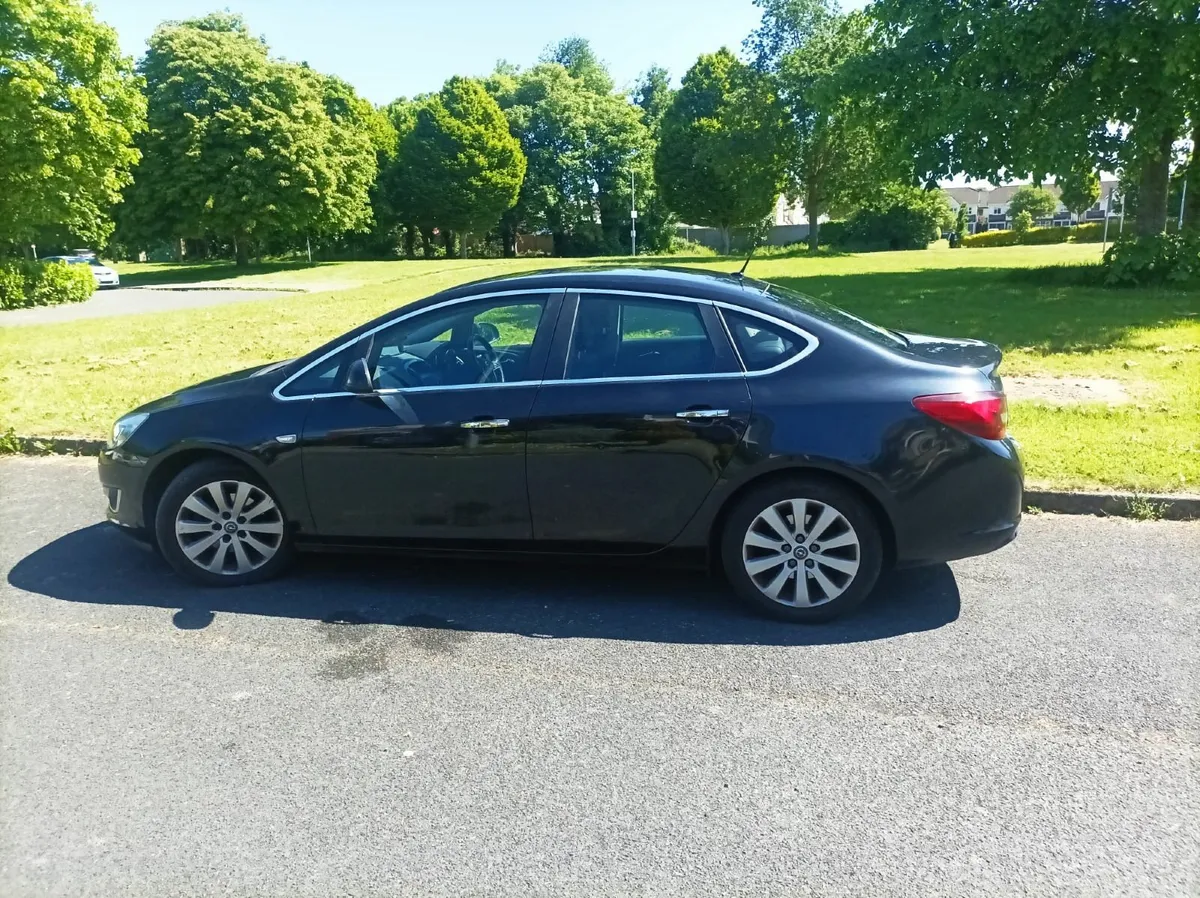 Opel Astra 2013 Elite Saloon 1.7 CDTI - Image 1