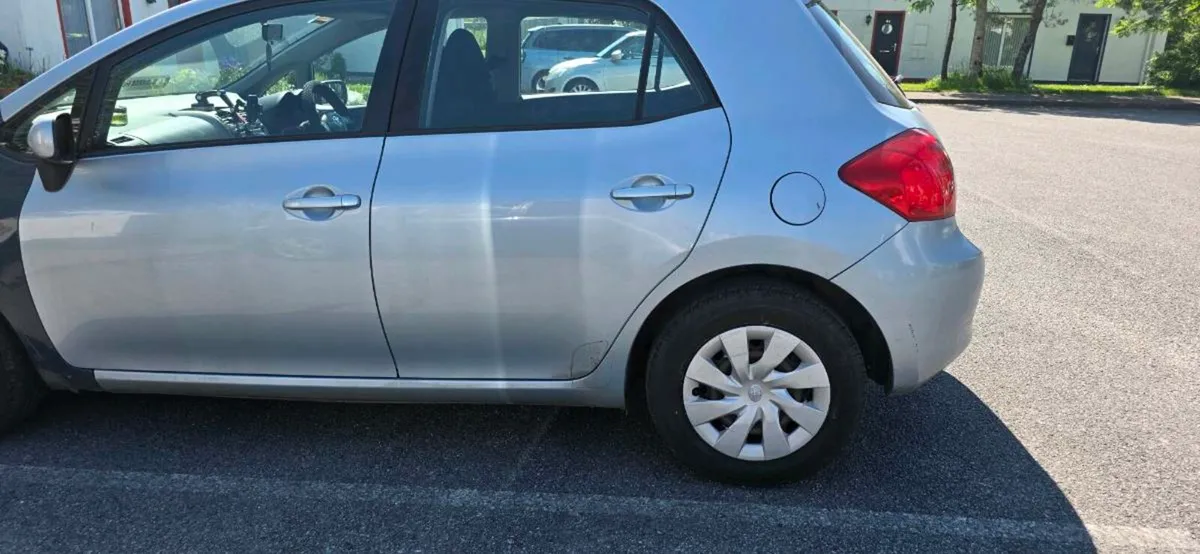 Toyota auris - Image 3