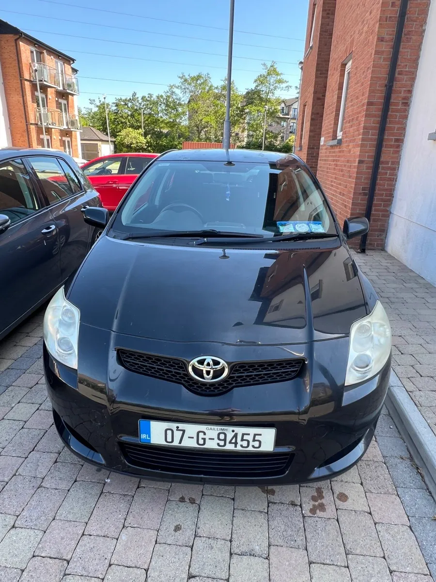 Toyoto Auris - Image 1